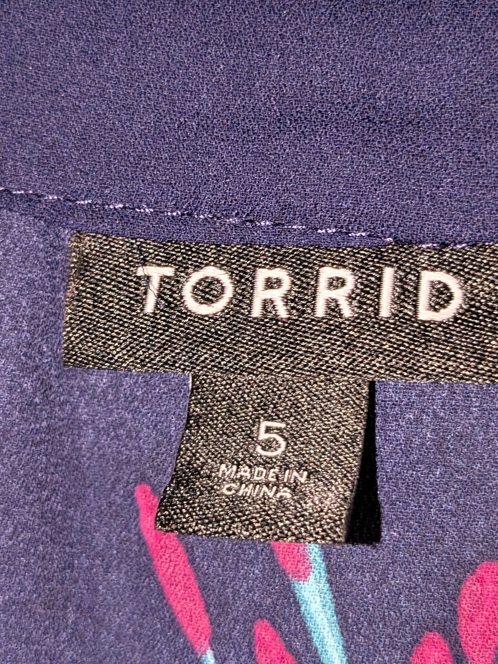 torrid Navy Floral V-Neck Tunic Top 5x - Picture 5 of 5